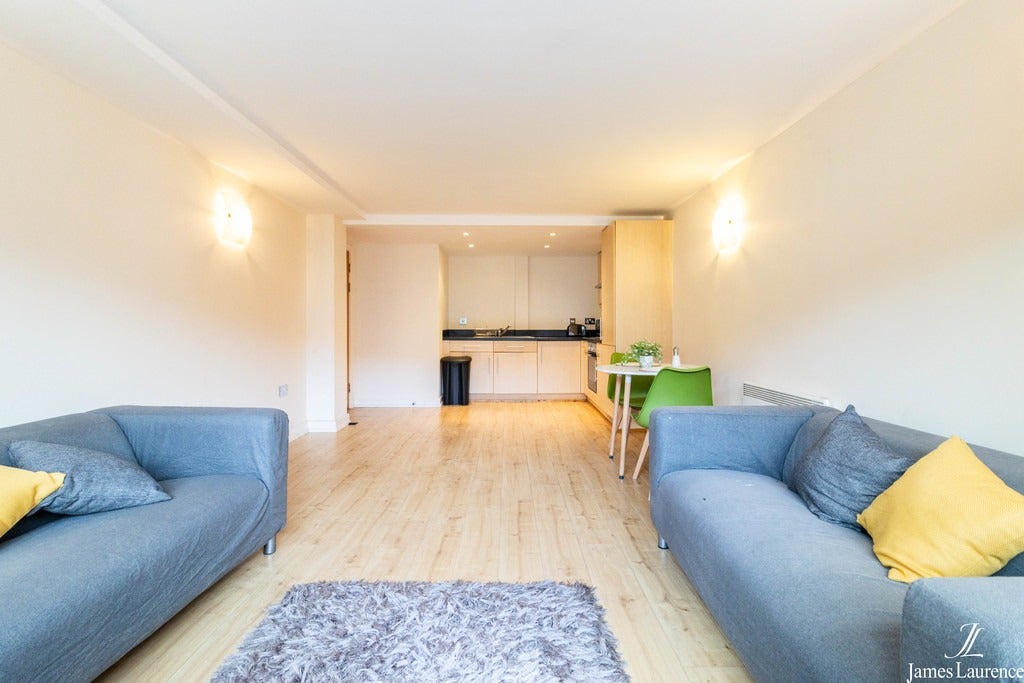 Flat Alcester Street in Birmingham