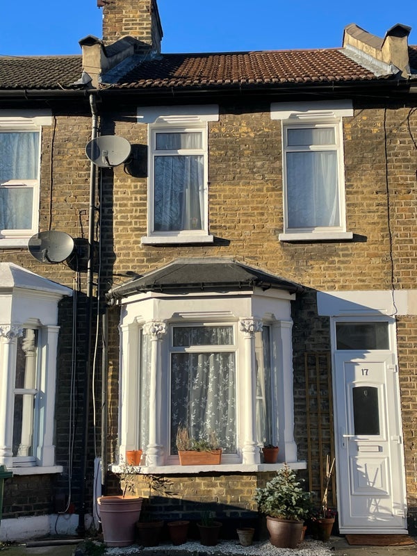 Room Faringford Road in Greater London