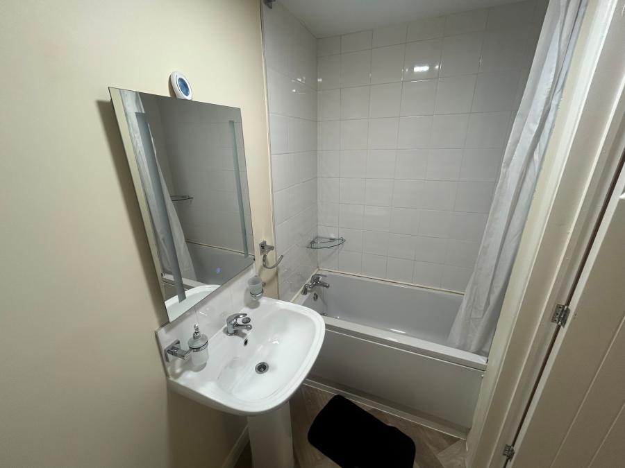 Room Rangemore Street in East Staffordshire