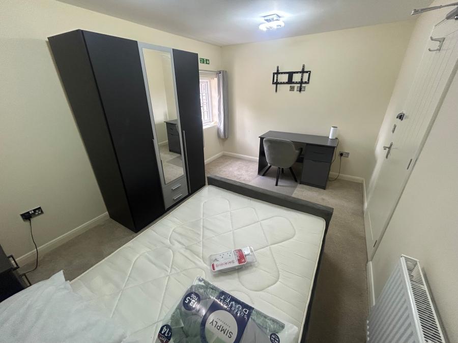 Room Rangemore Street in East Staffordshire