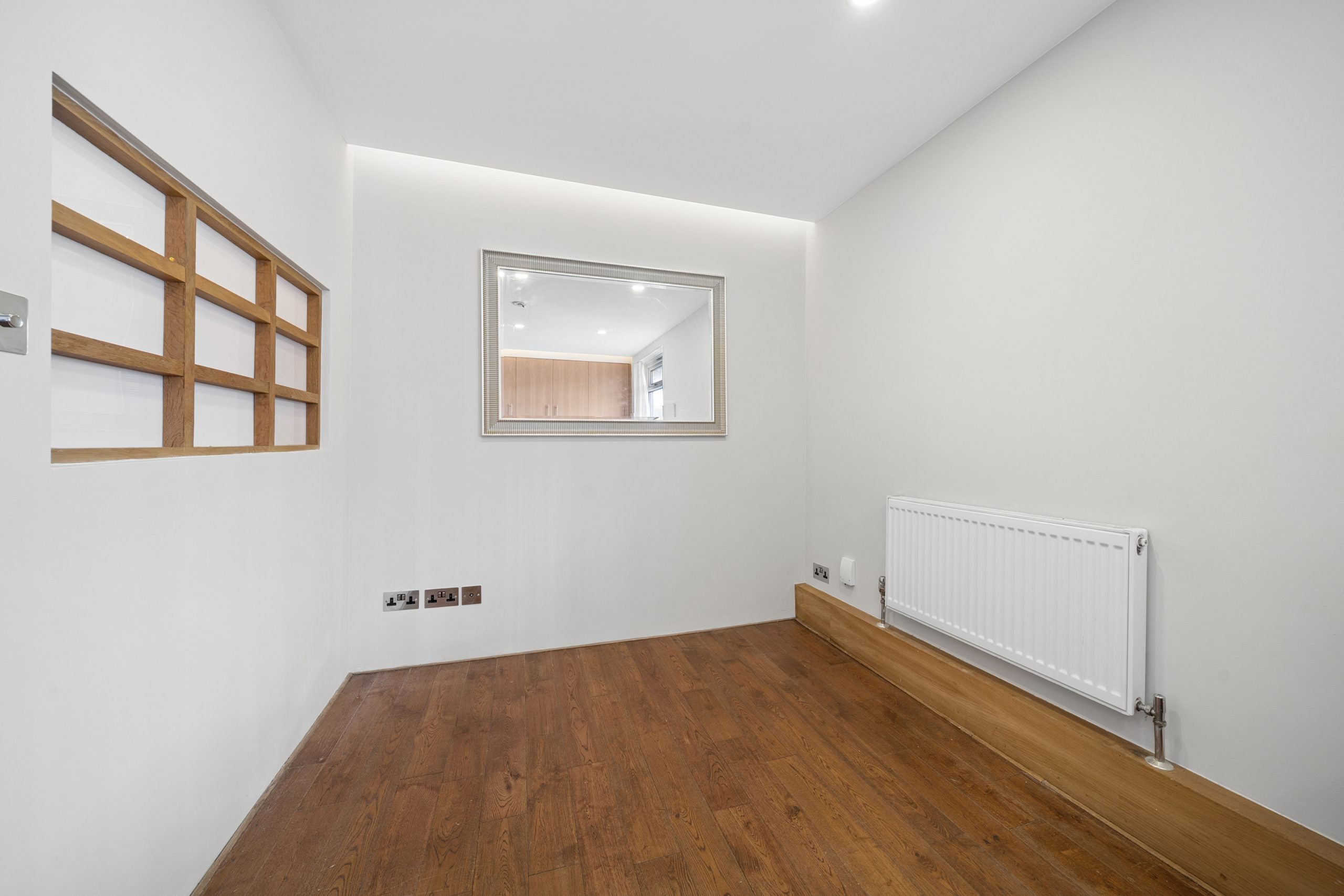 Flat Appleby Street in Greater London