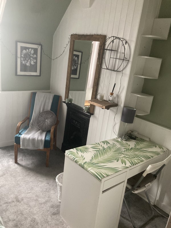 Room Alverthorpe Road in Wakefield