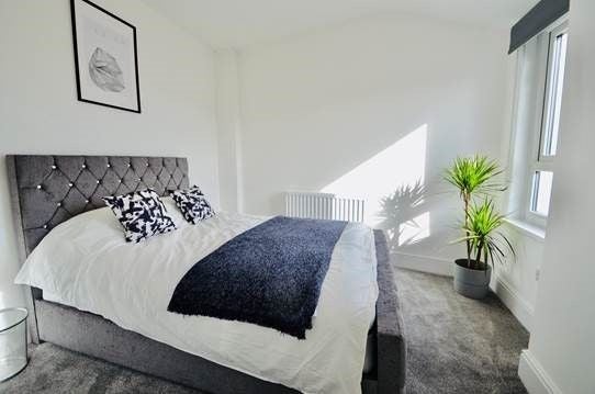 Flat Duke Street in Ashfield