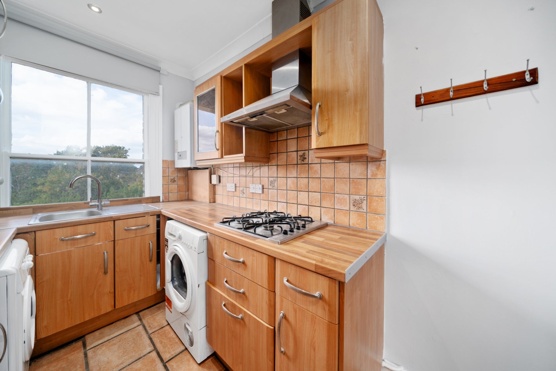 Flat Wimbledon Park Road in Greater London
