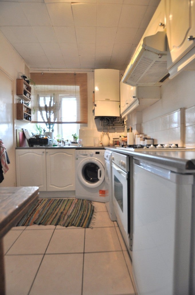 Flat Weymouth Terrace in Greater London