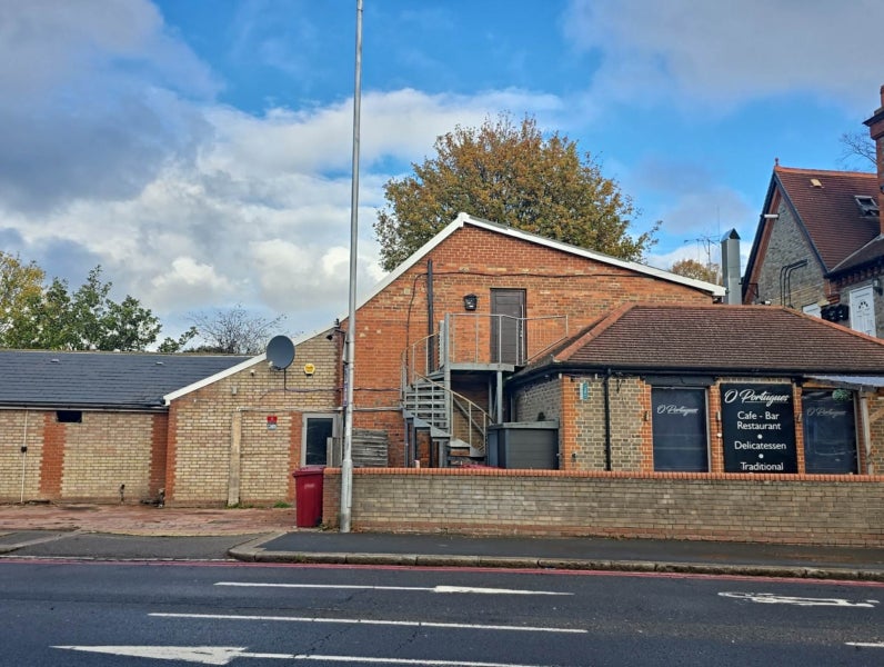 Flat Wokingham Road in Reading
