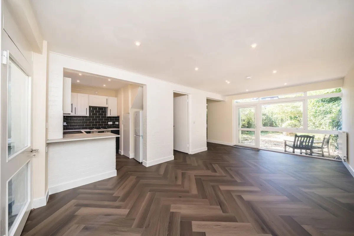 House Fieldend in Greater London