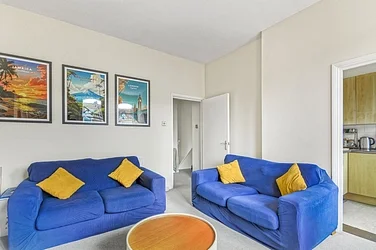 Flat Willesden Lane in Greater London