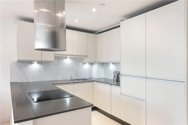 Flat Salamanca Place in Greater London