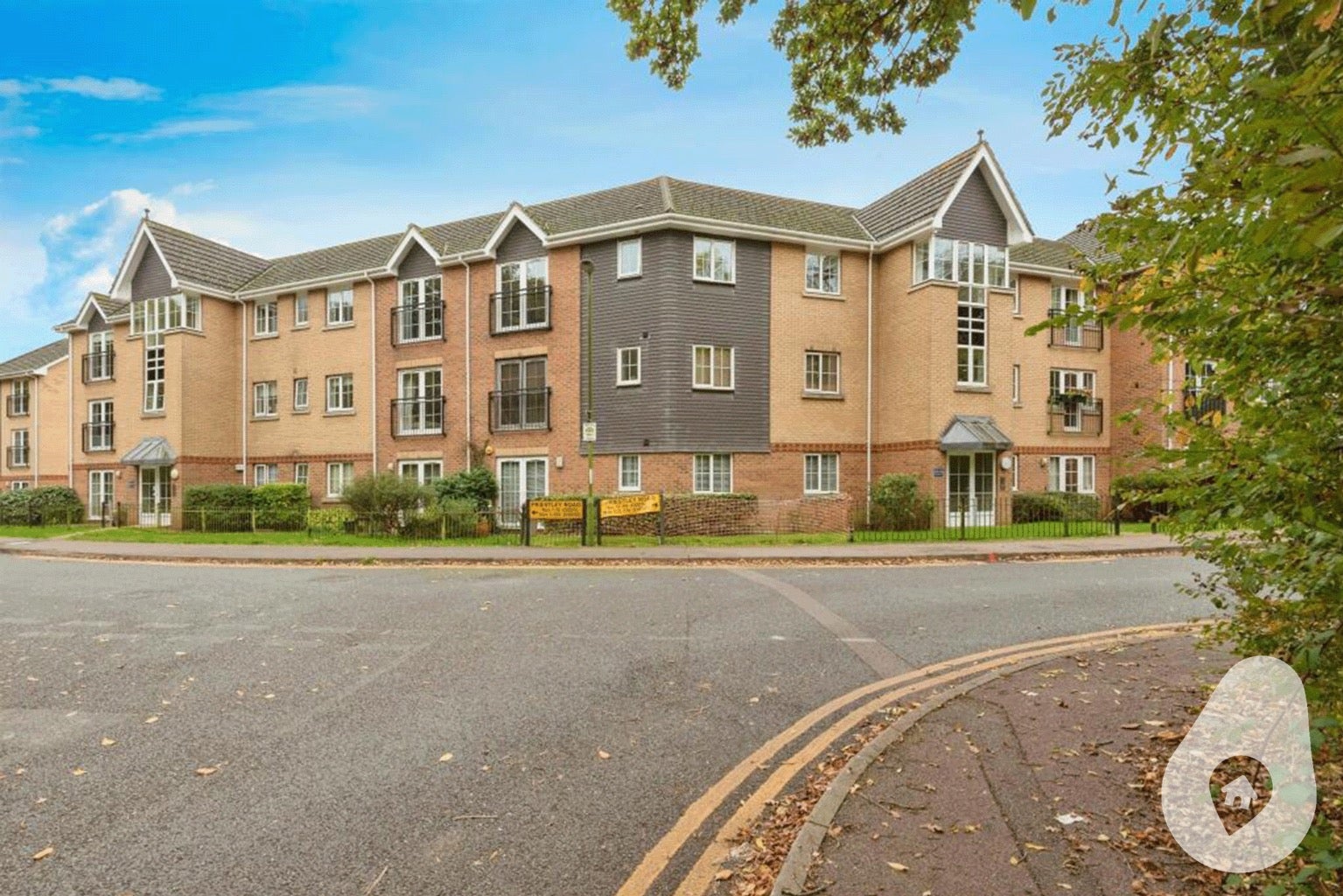 Flat Priestly Road in Stevenage