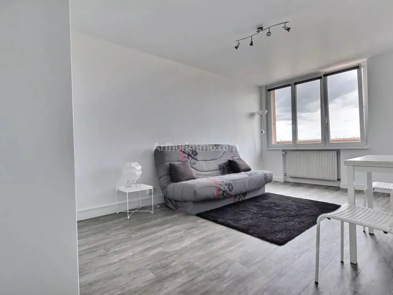 Flat Rue Charles Chefson in Bois-Colombes