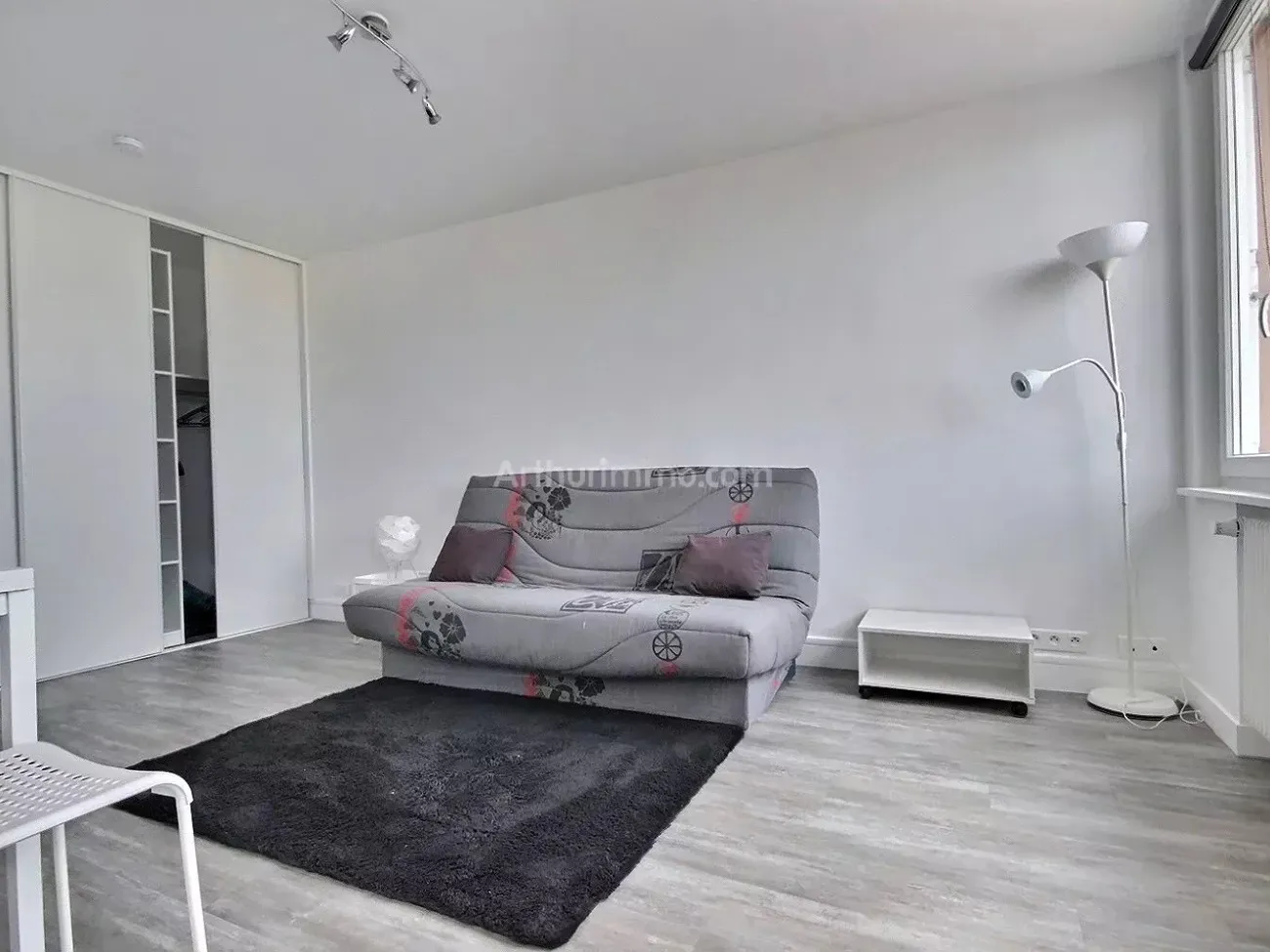 Flat Rue Charles Chefson in Bois-Colombes