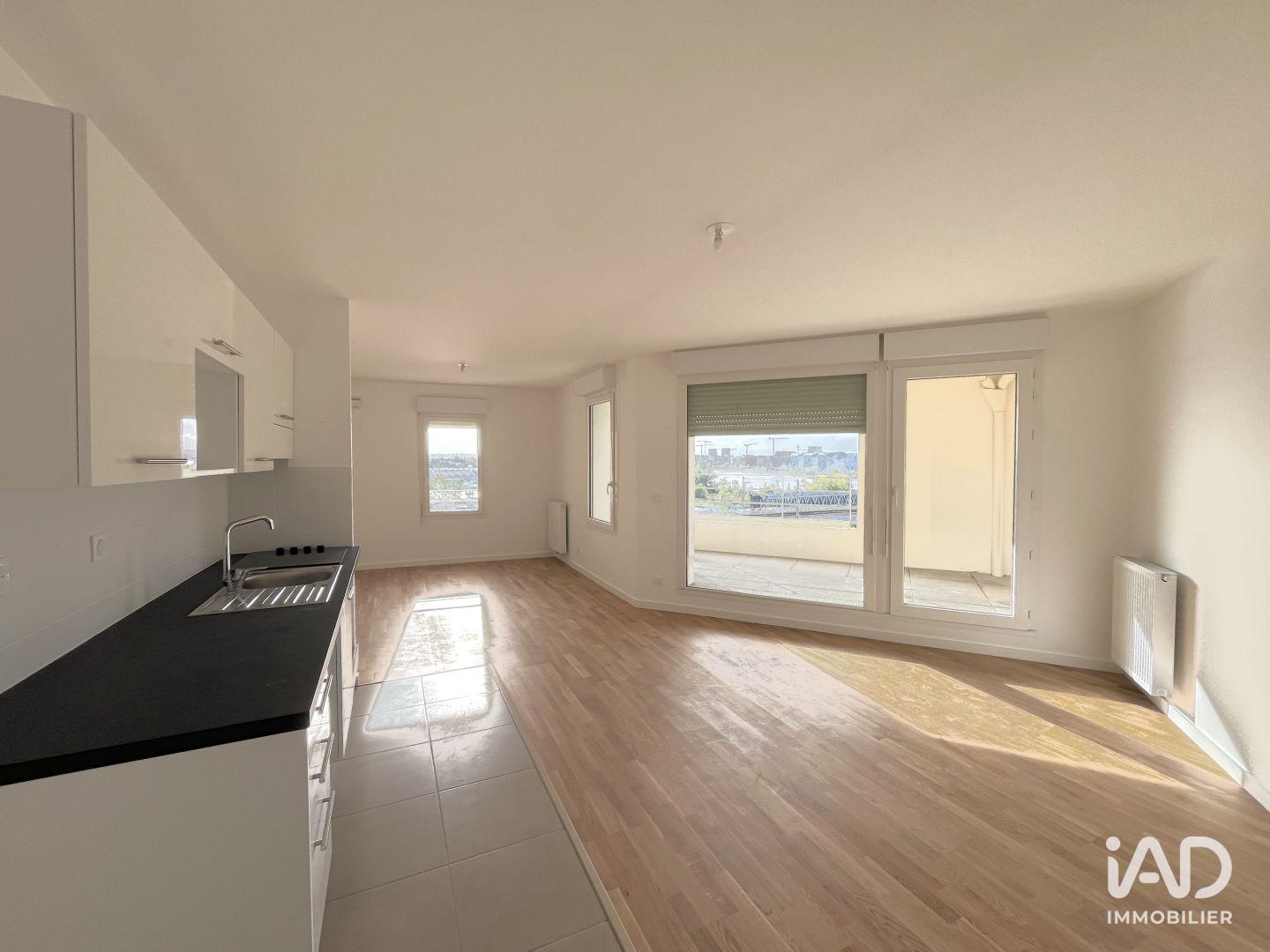 Flat Boulevard Joliot-Curie in Bordeaux
