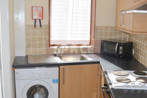 Flat Glossop Mount in Leeds
