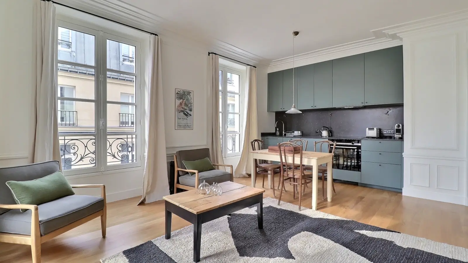 Flat Rue des Saints-Pères in Paris