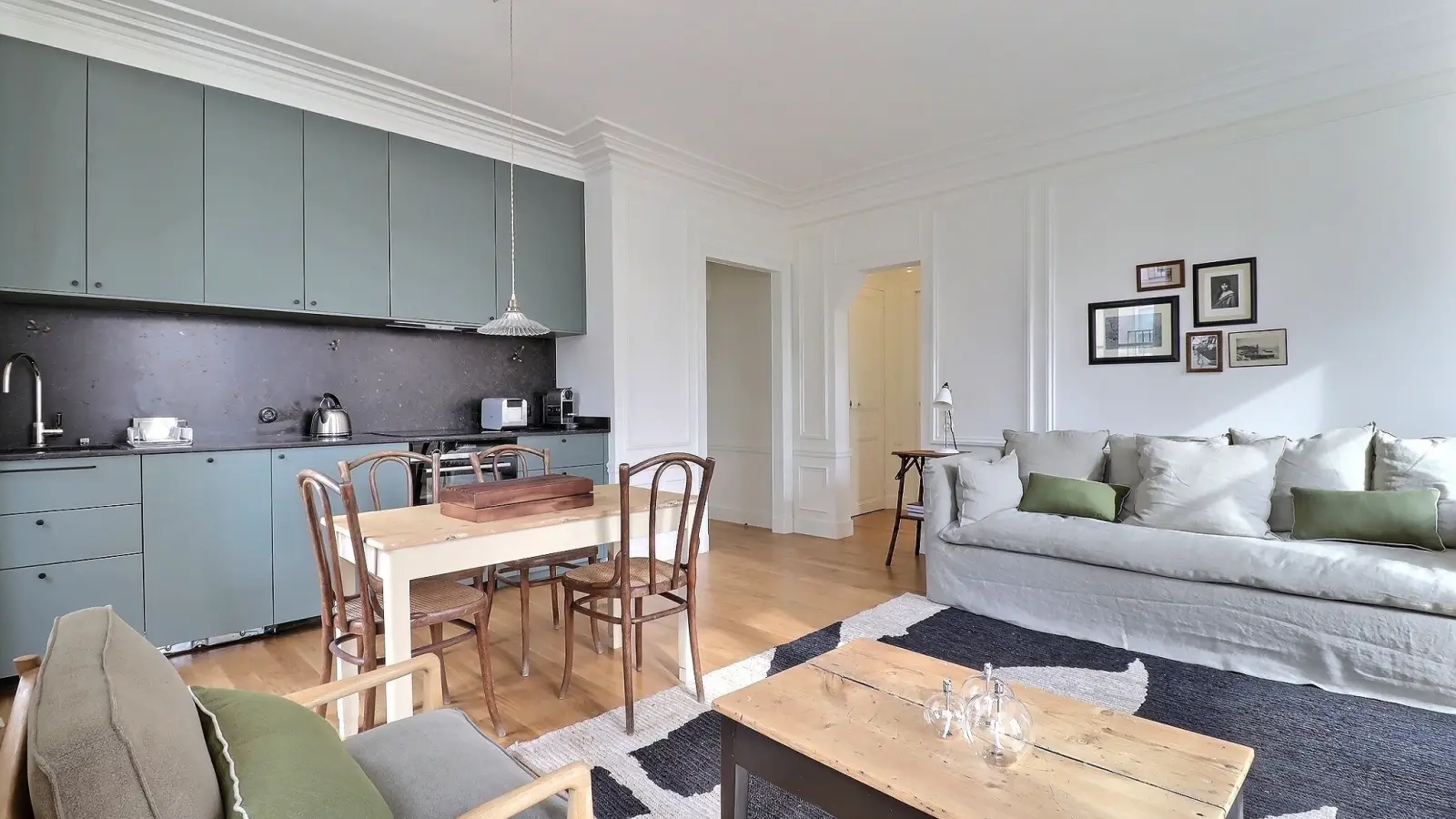 Flat Rue des Saints-Pères in Paris