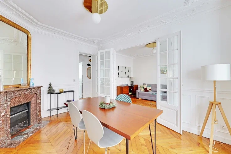 Flat Rue Pétrarque in Paris