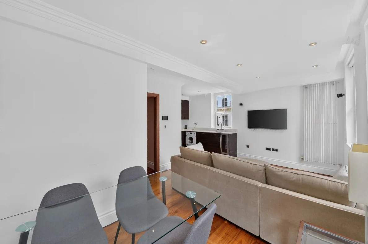 Flat Porchester Gardens in City of Westminster
