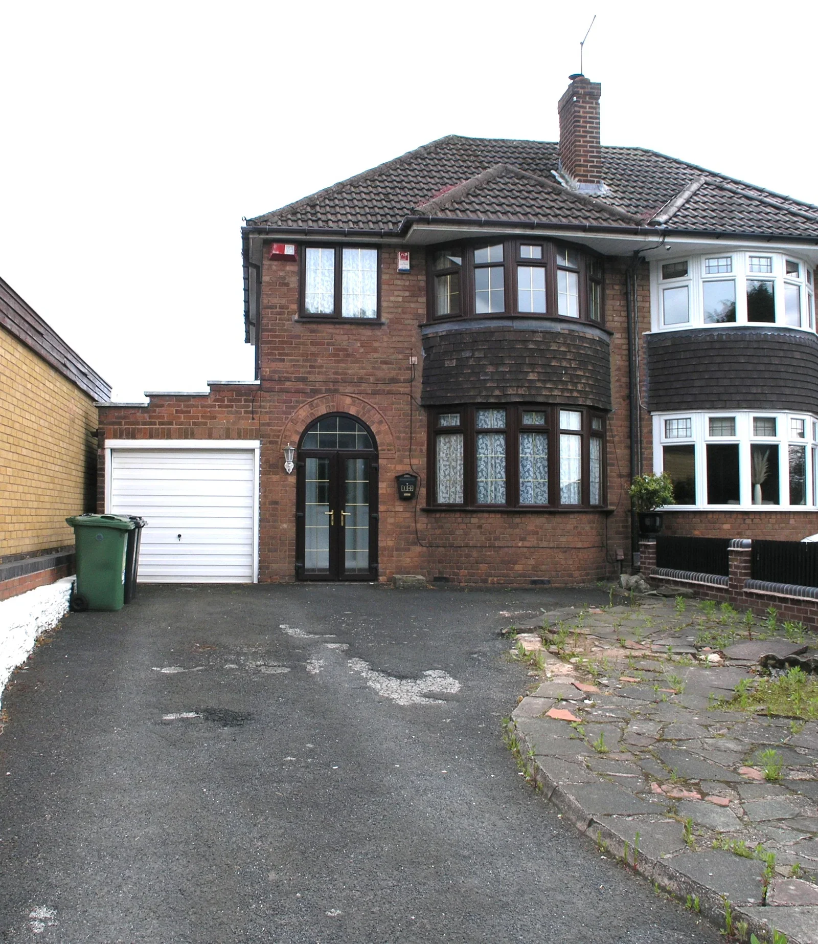 House Dreadnought Road in Dudley