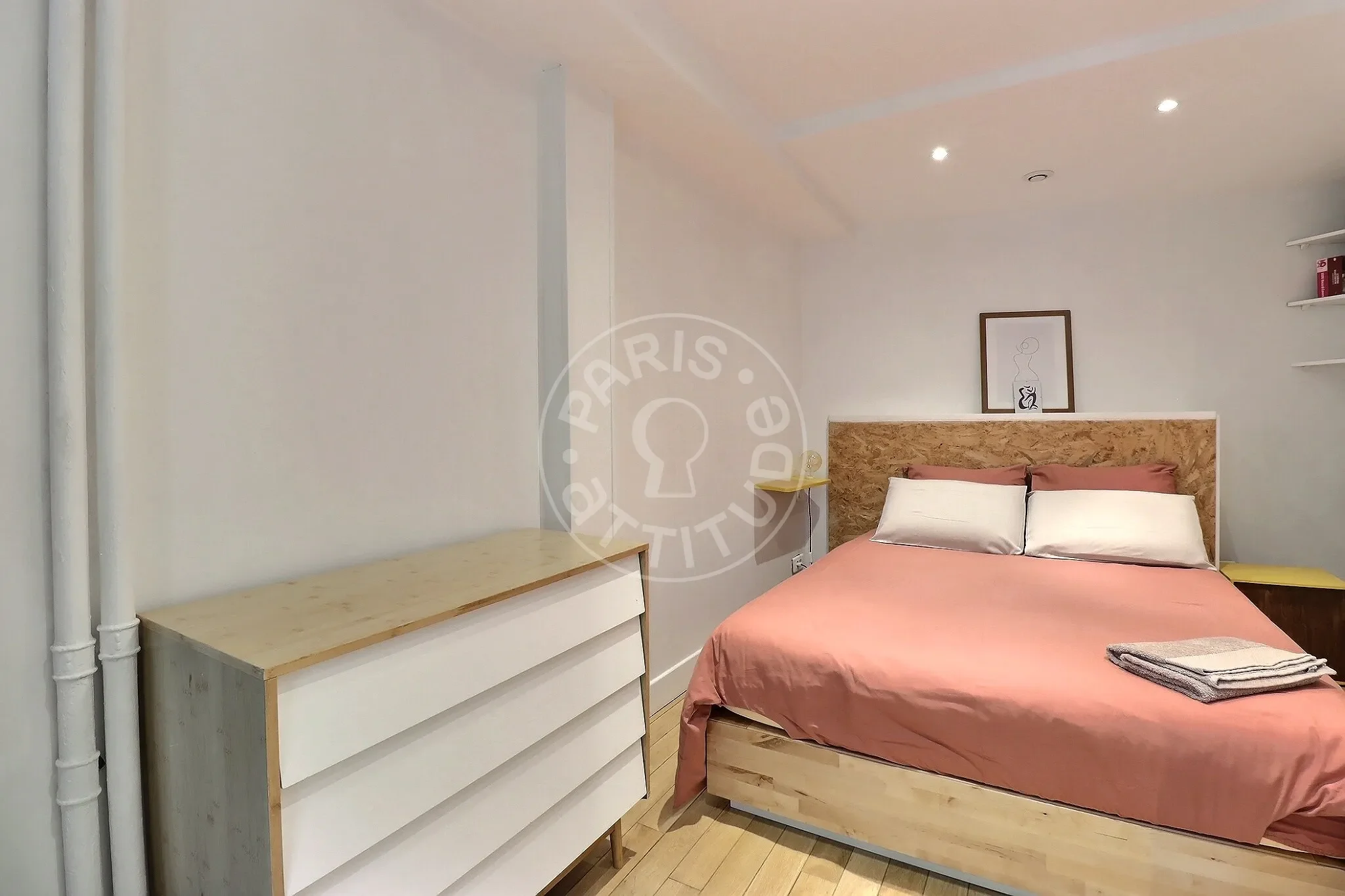 Appartement Rue des Trois Frères à Paris