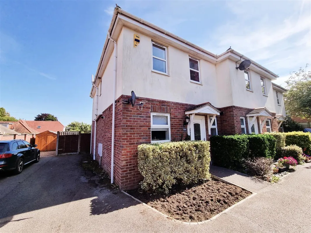 House Ringwood Road in Poole