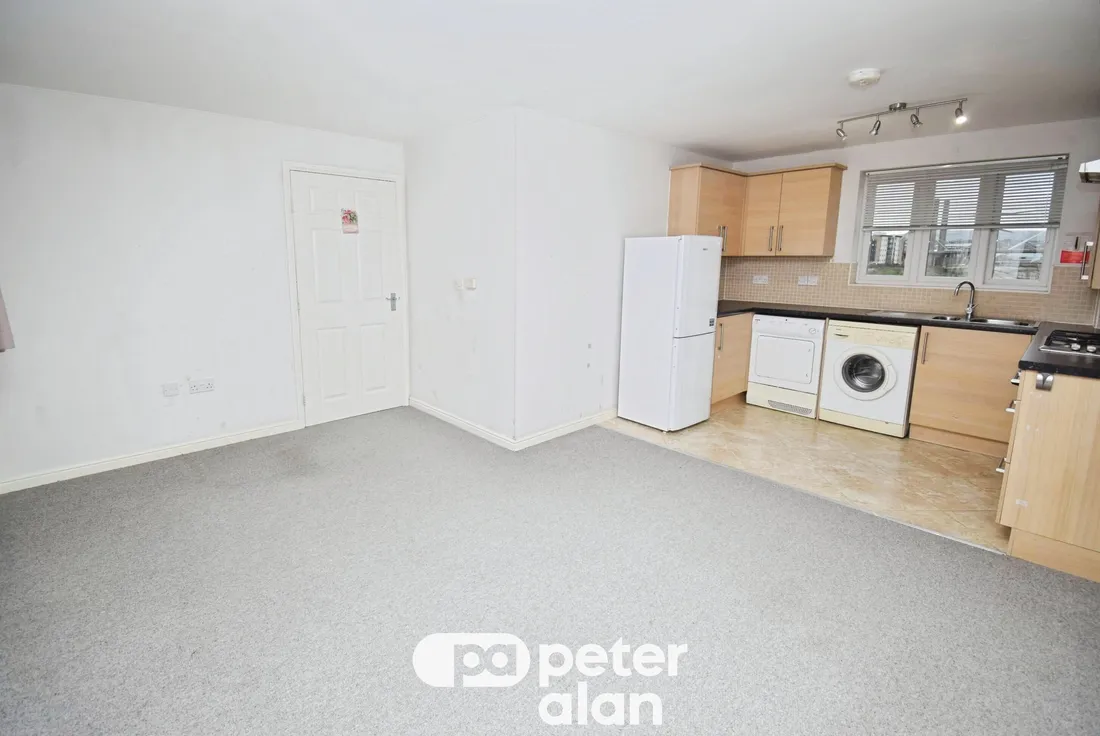 Flat Argosy Way in Newport