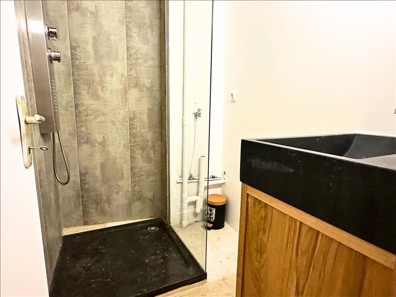 Appartement Rue Bachalas à Nîmes