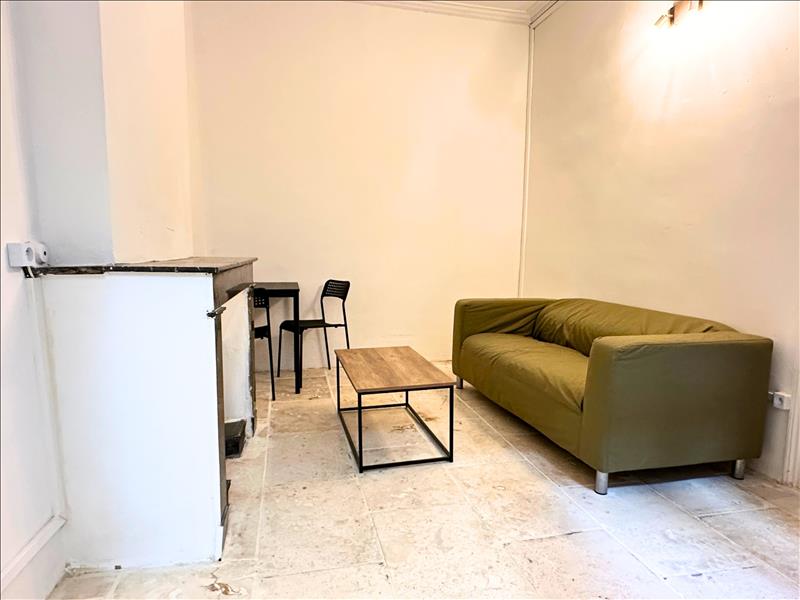 Appartement Rue Bachalas à Nîmes