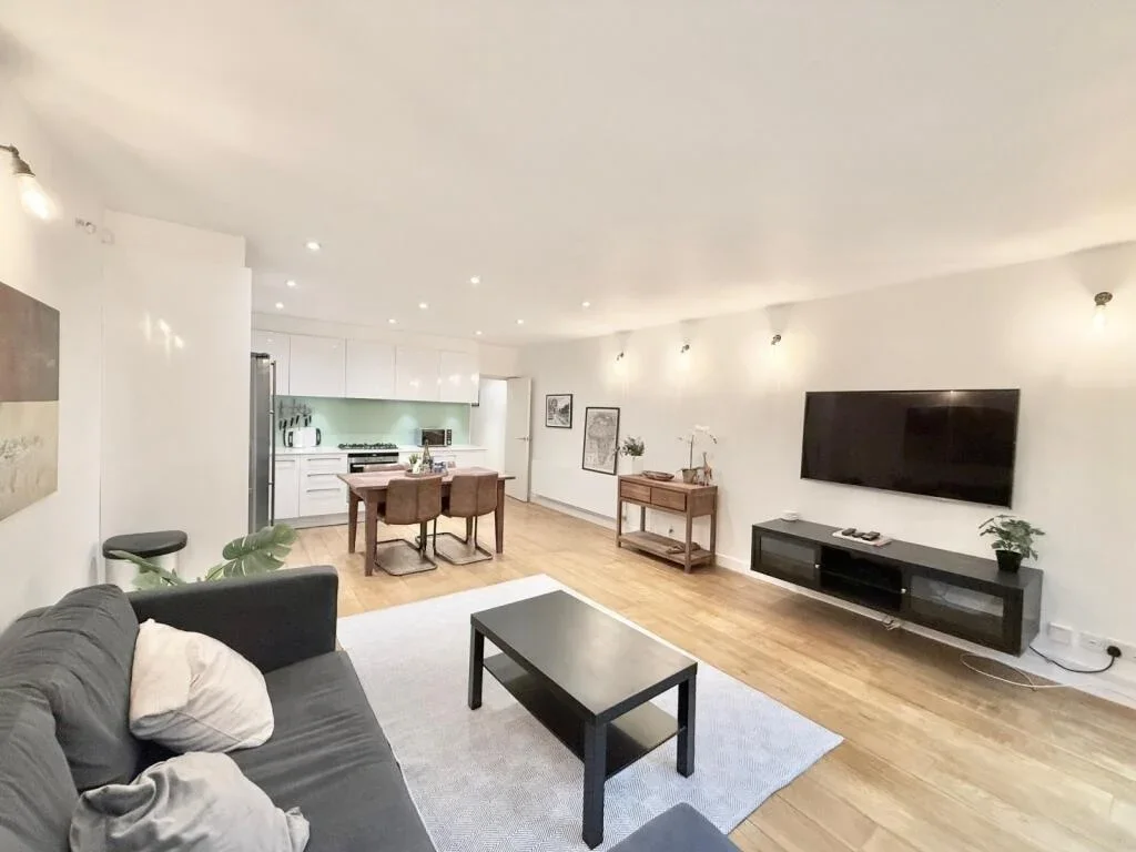 Flat Willesden Lane in Greater London