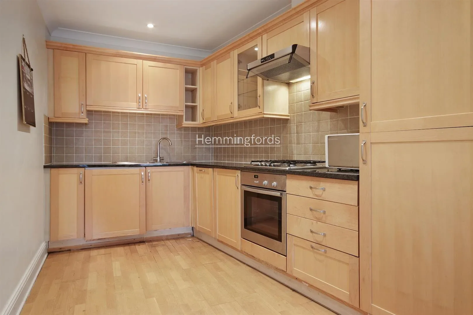 Flat Goswell Road in Greater London