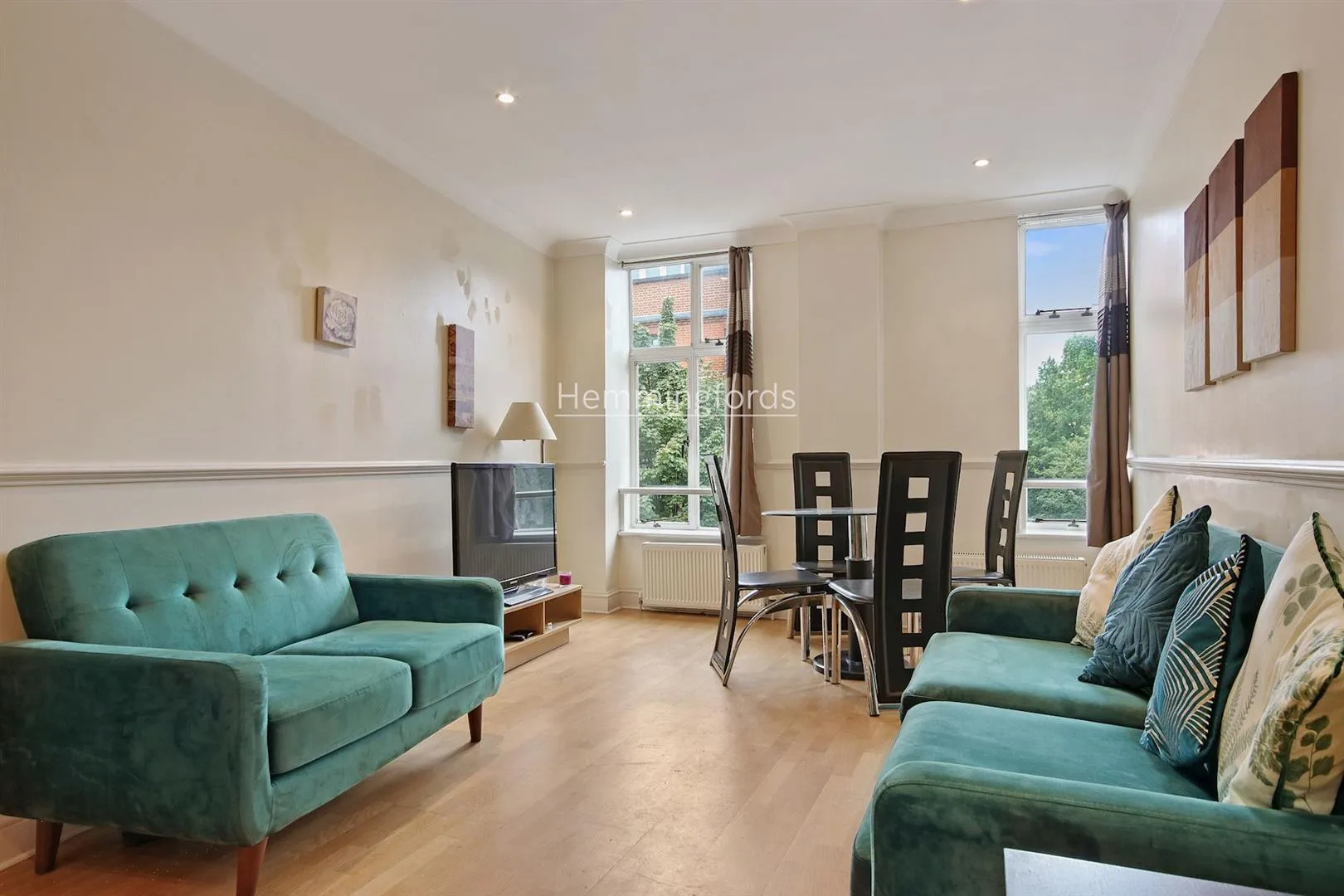 Flat Goswell Road in Greater London
