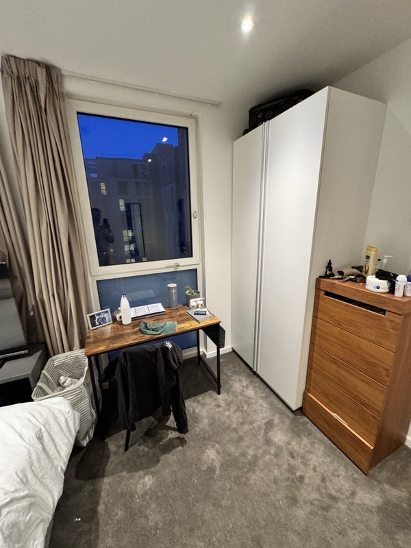 Room Penny Brookes Street in Greater London