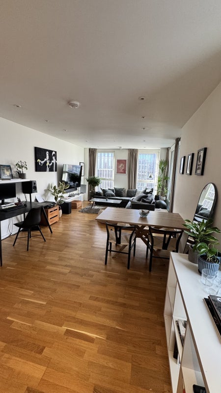 Room Penny Brookes Street in Greater London