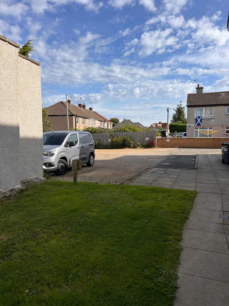 Flat Lothian Street in Bonnyrigg