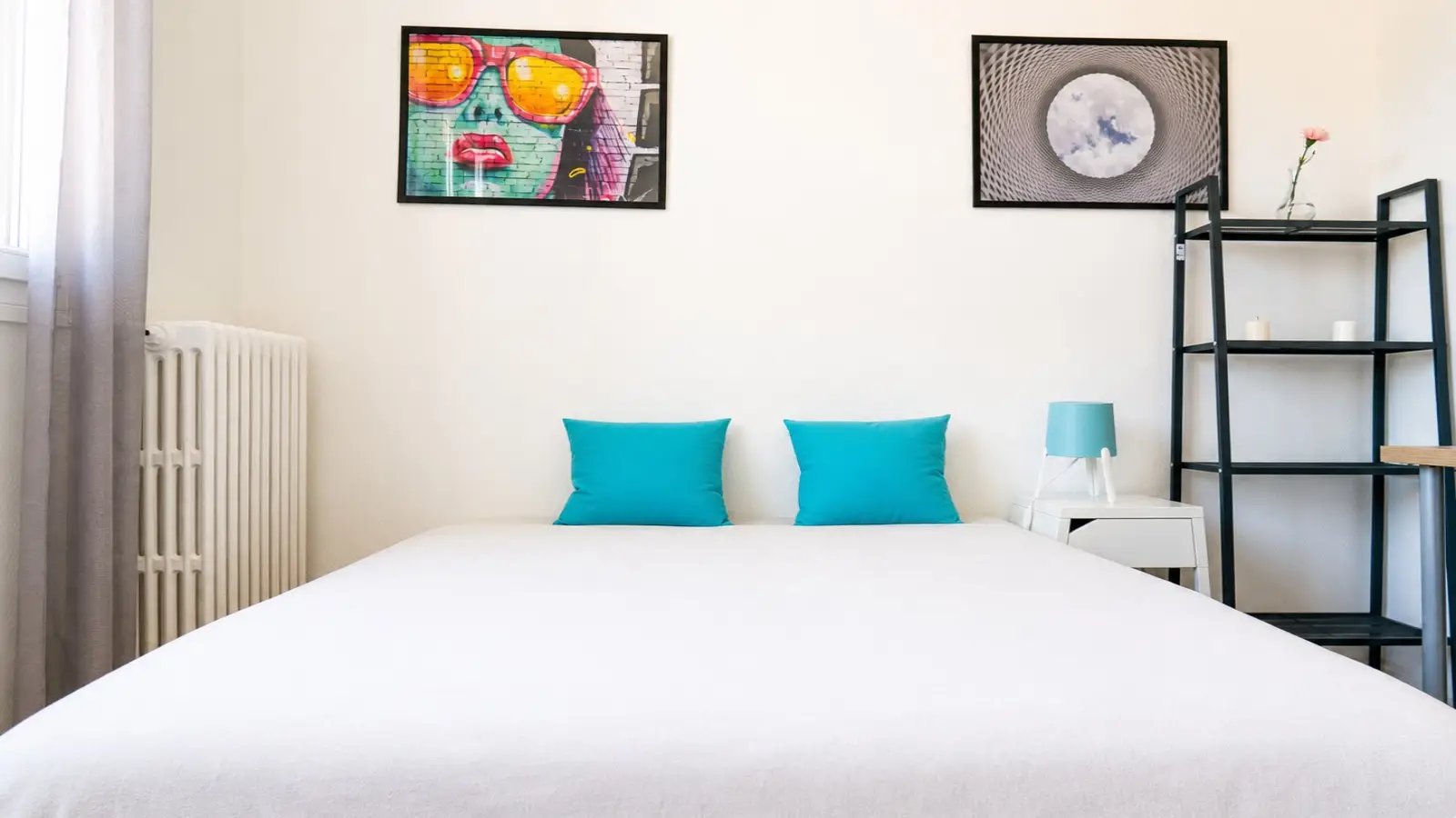 Room Rue Bertrand de Born in Toulouse