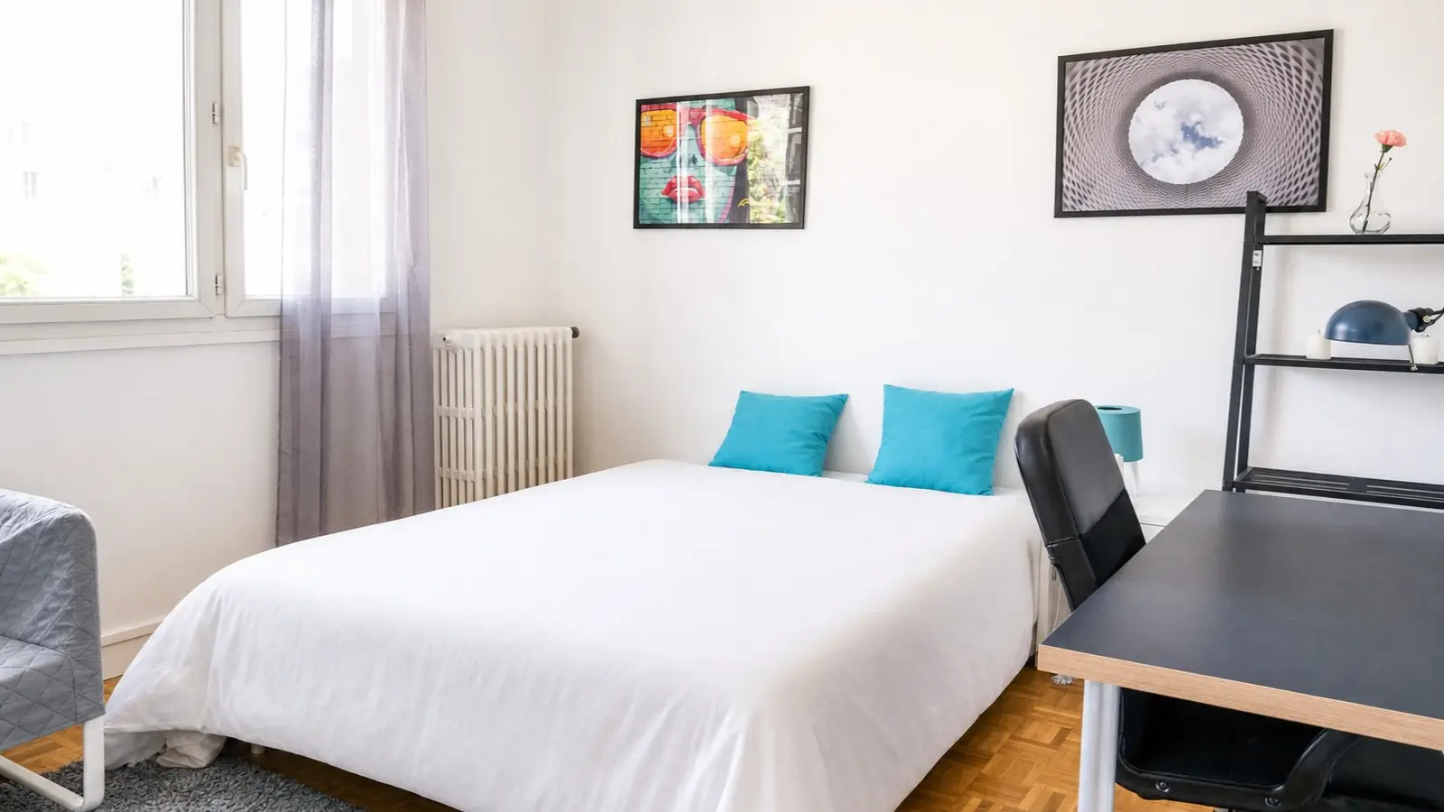 Room Rue Bertrand de Born in Toulouse