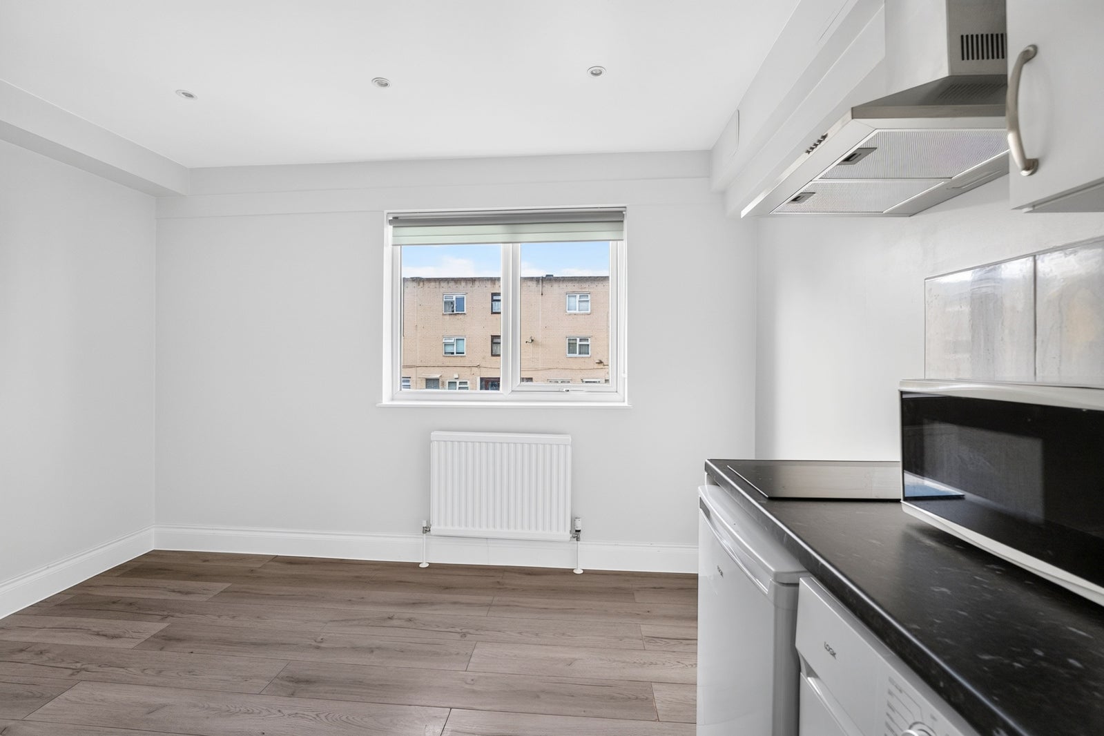 Flat Saw Mill Way in Greater London