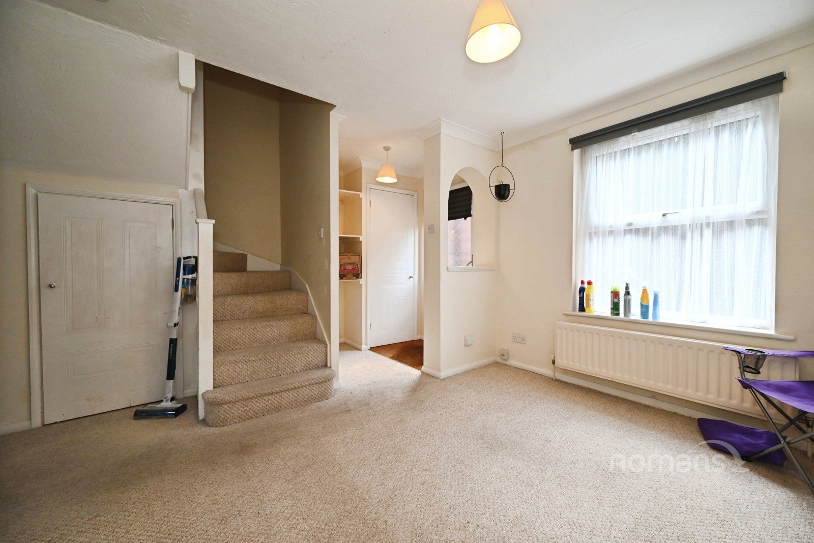 House Simkins Close in Chavey Down