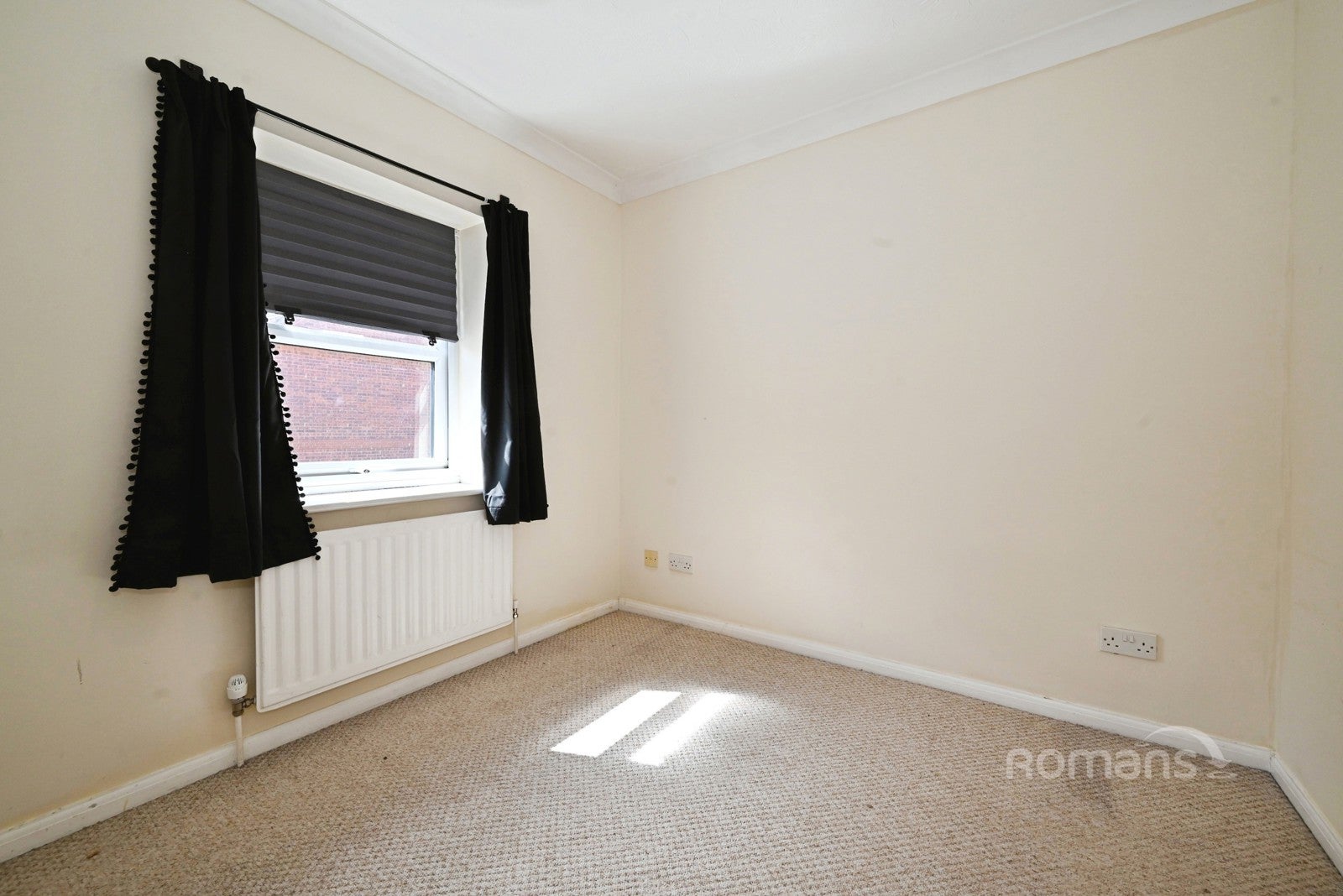 House Simkins Close in Chavey Down