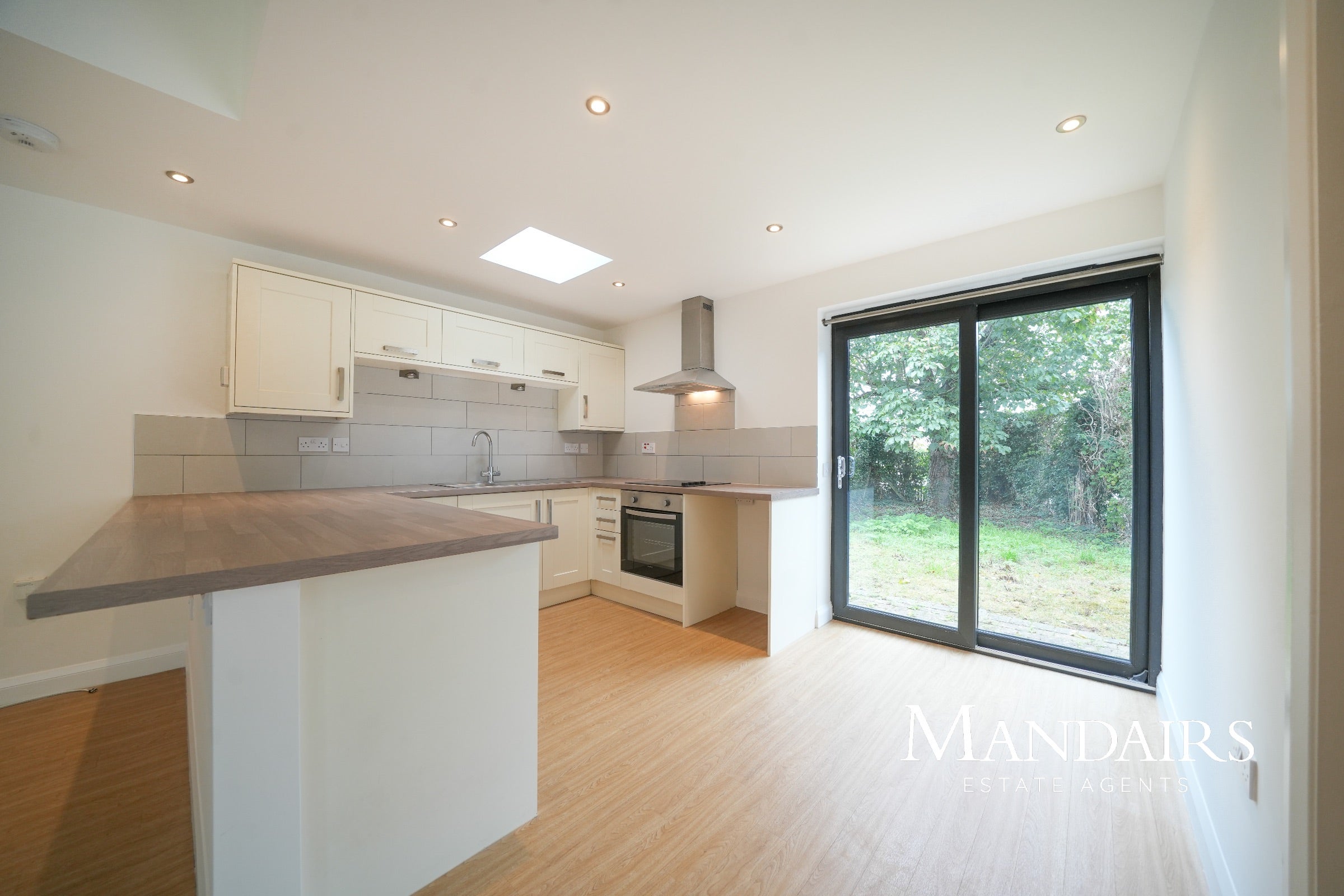 House Elm Road in Huntingdonshire