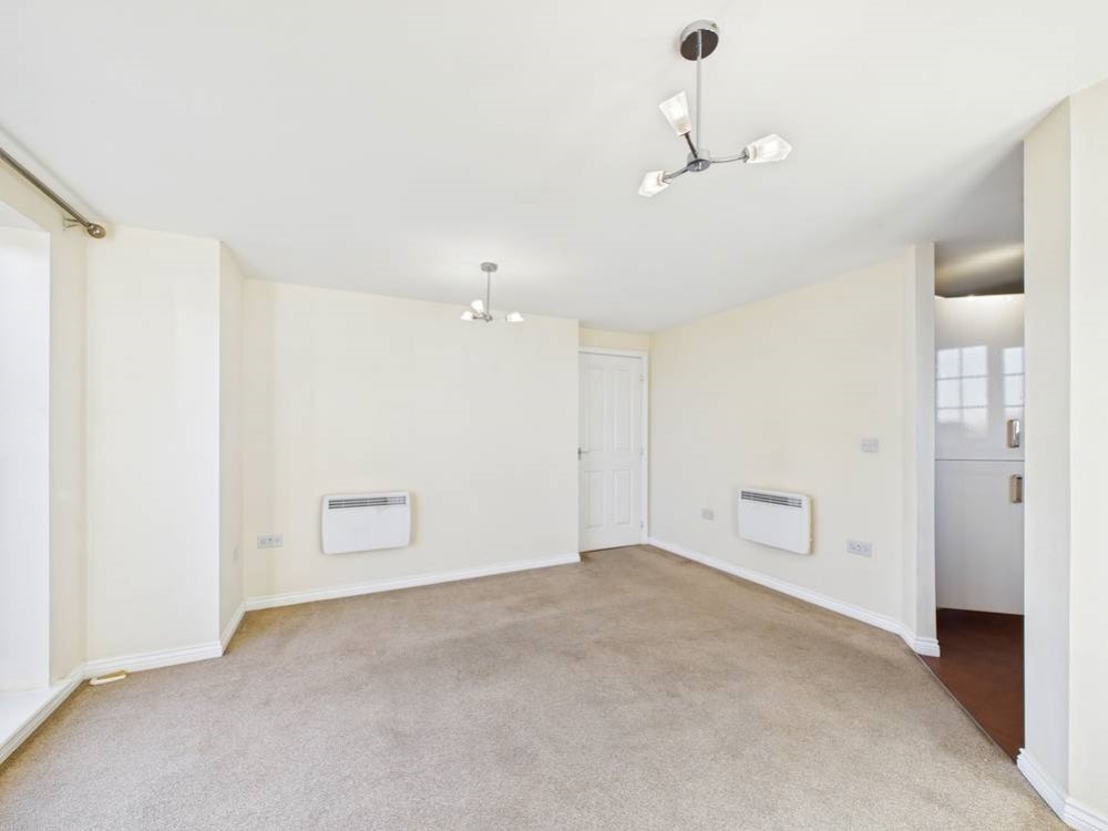 Flat The Oaks in Leeds