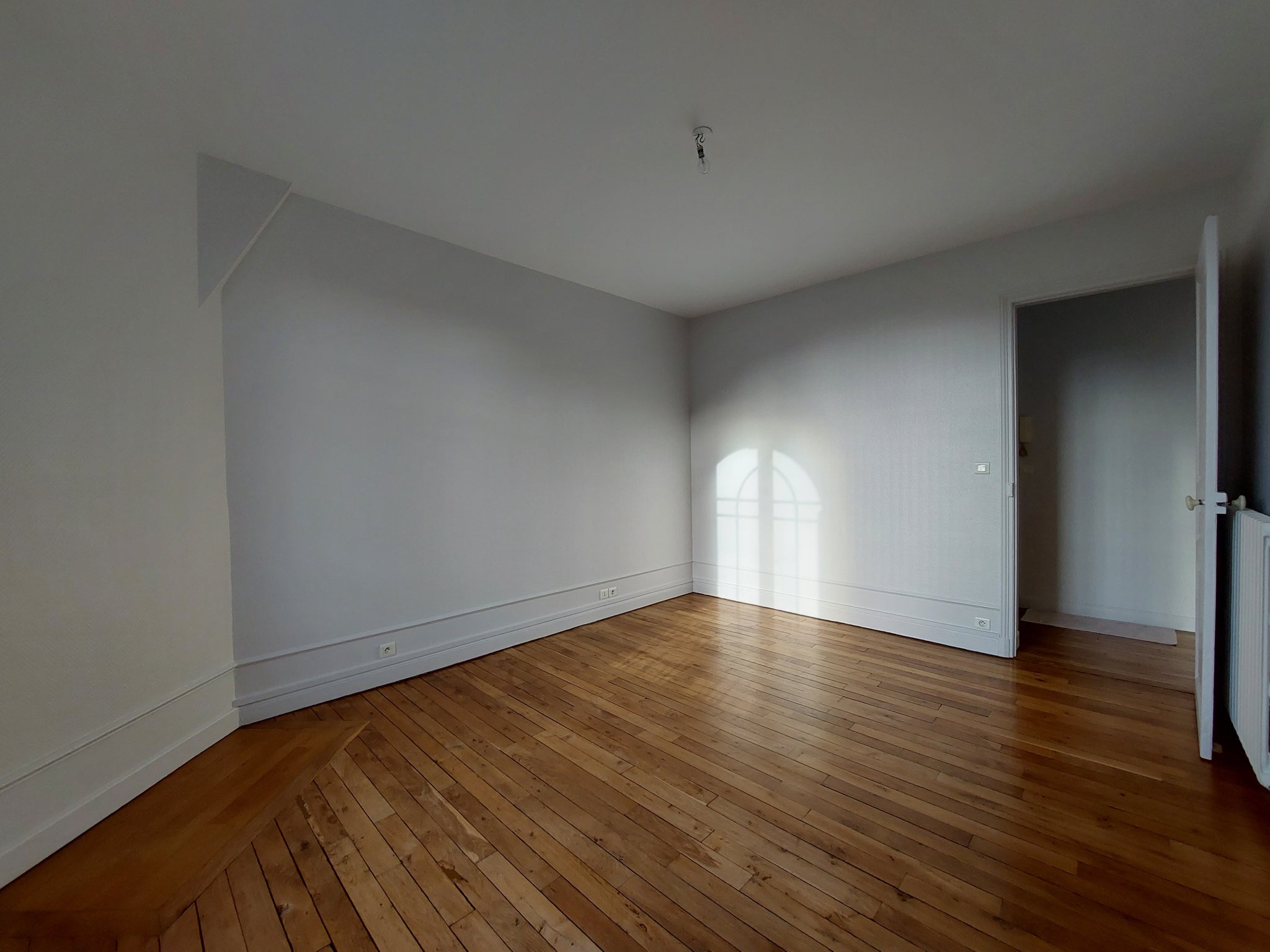 Flat Avenue Jean Jaurès in Reims