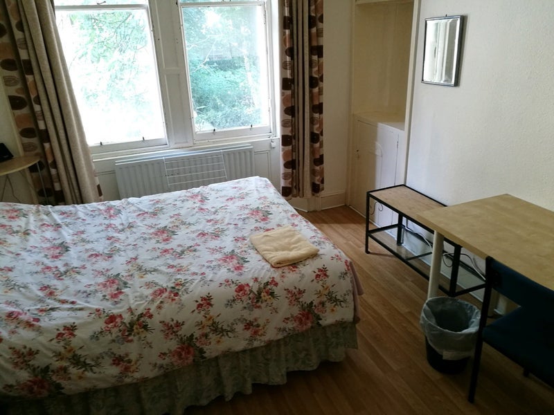 Flat Buccleuch Terrace in City of Edinburgh