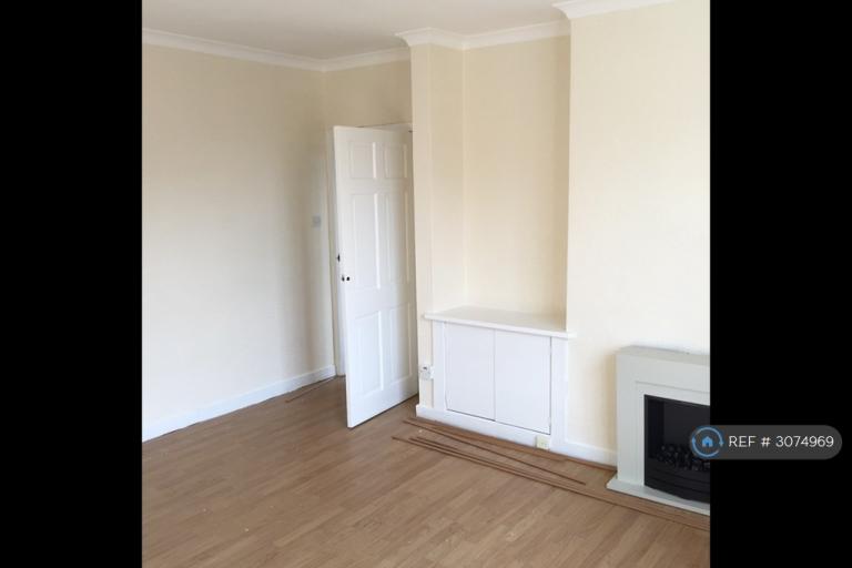 Flat Mcgregor Avenue in Stevenston