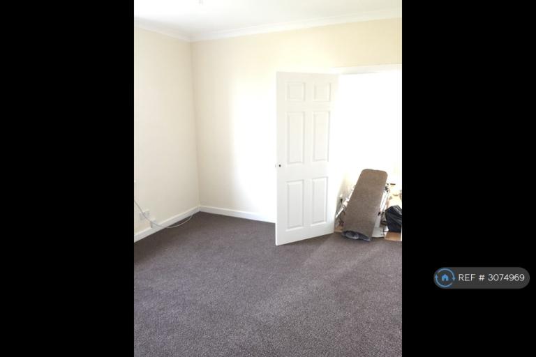 Flat Mcgregor Avenue in Stevenston