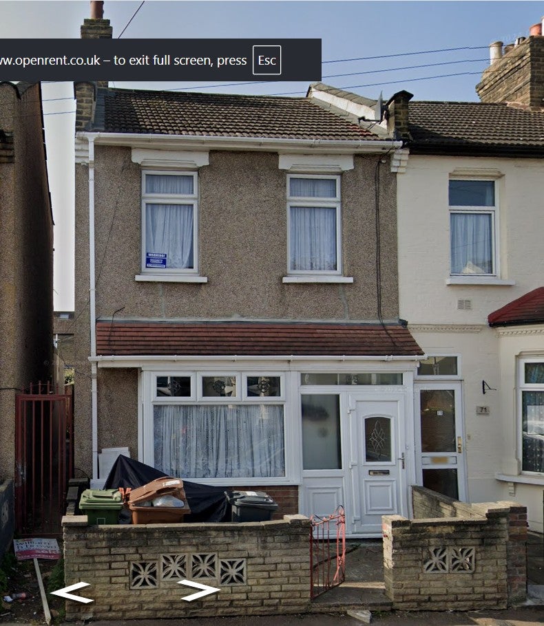 House Faircross Avenue in Greater London