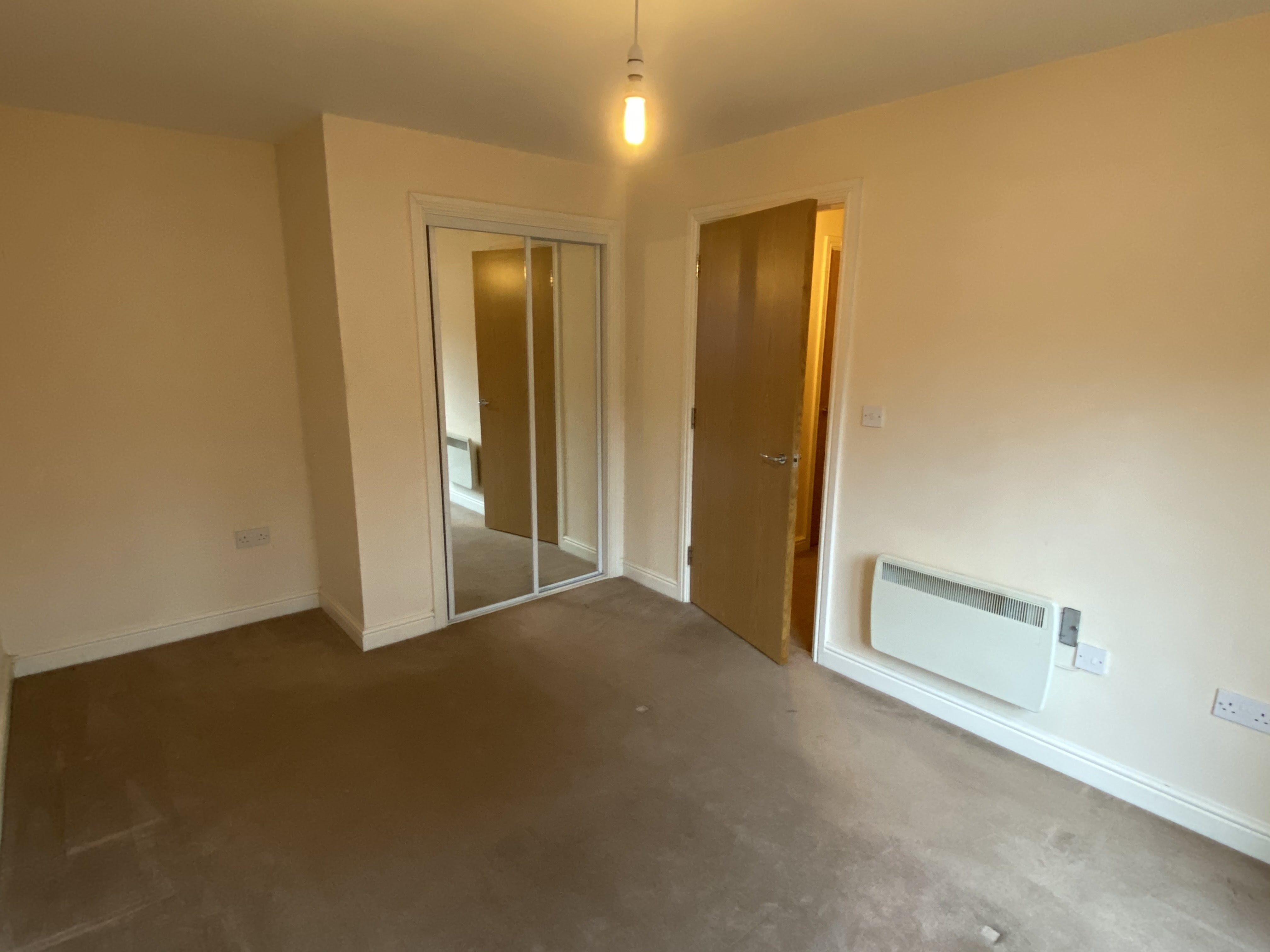 Flat Middleton Gardens in Birmingham