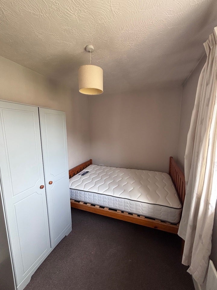 Room Hardy Road in Greater London