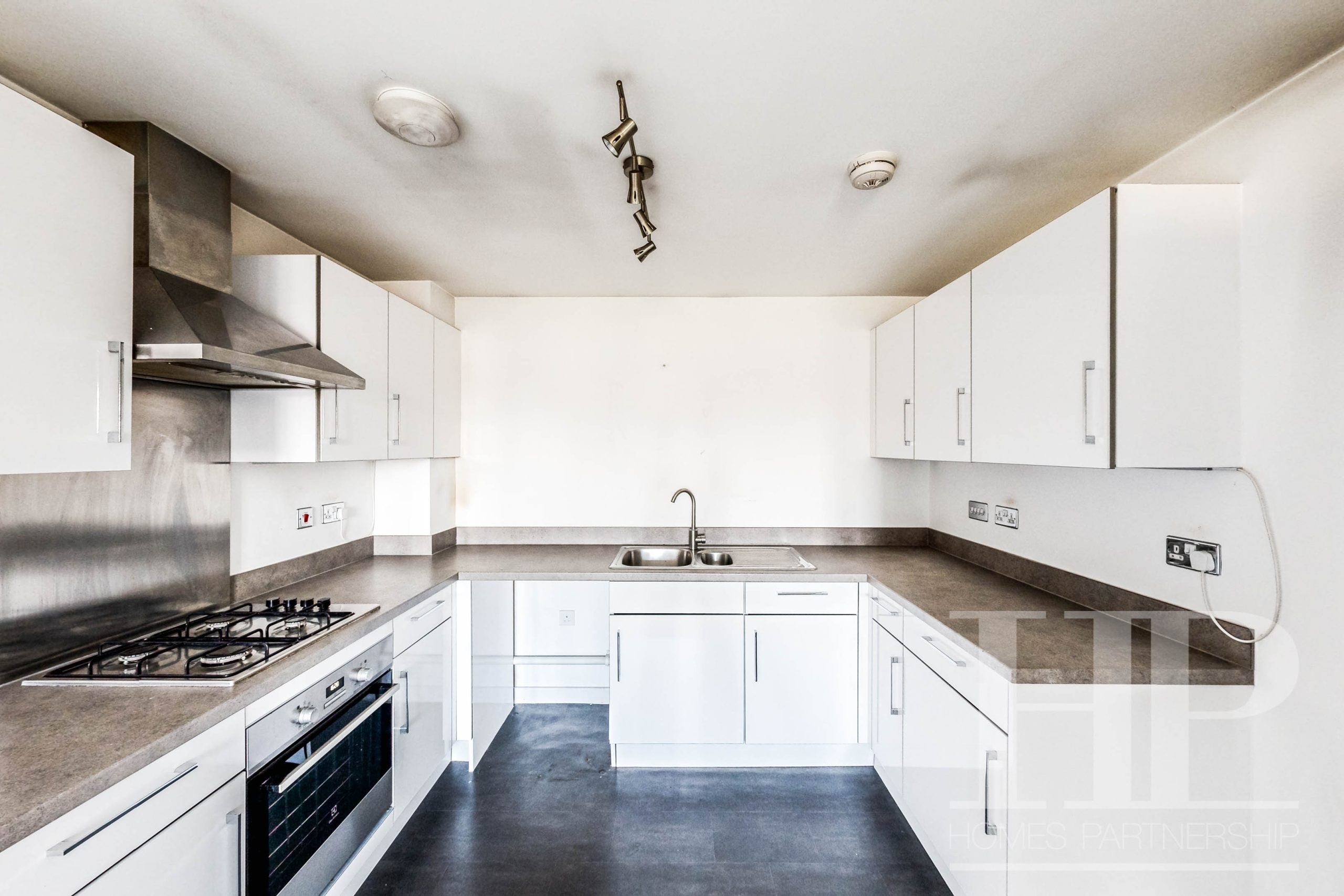 Flat Somerley Drive in Crawley