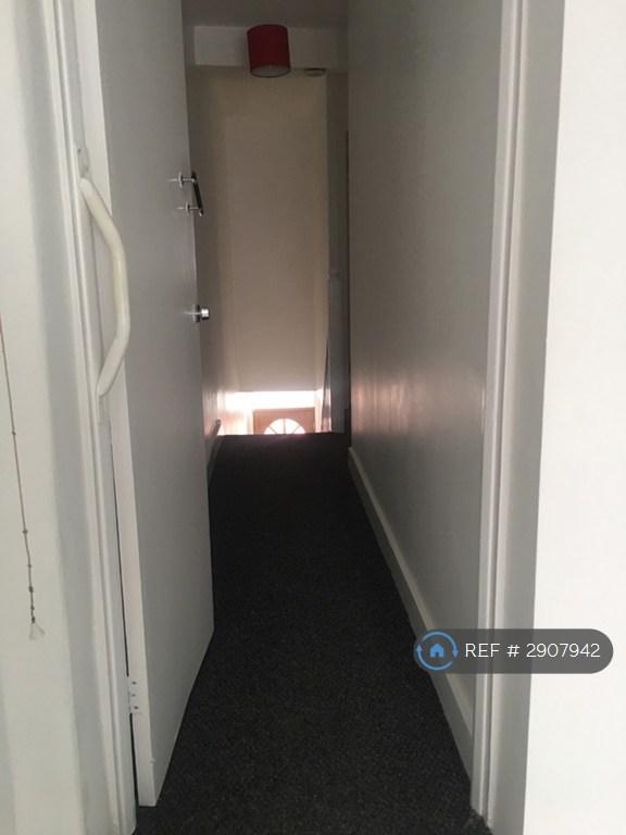 Room Flint Street in Grays